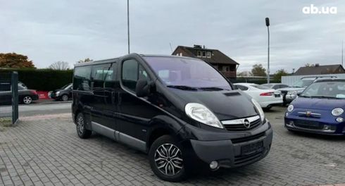 Opel Vivaro 2009 черный - фото 4