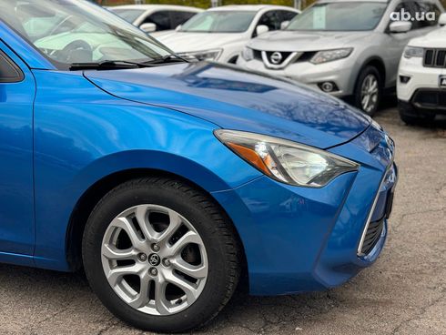 Toyota Yaris 2017 синий - фото 4