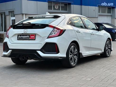 Honda Civic 2016 белый - фото 8