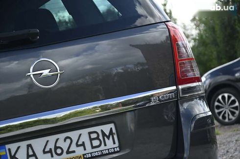 Opel Zafira 2010 - фото 13