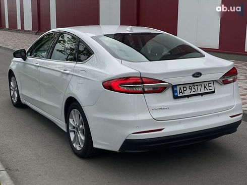 Ford Fusion 2019 - фото 11