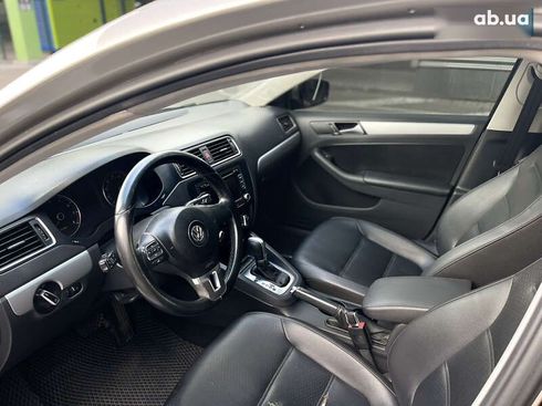 Volkswagen Jetta 2013 - фото 12