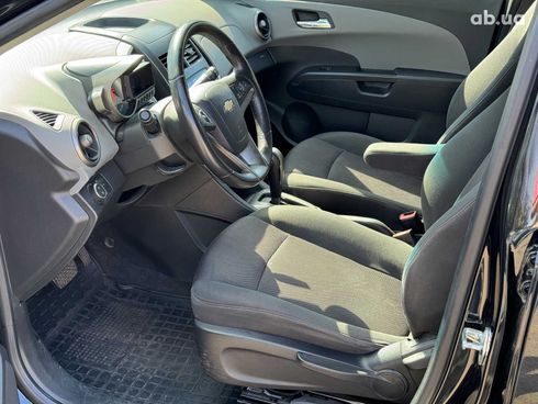 Chevrolet Aveo 2012 черный - фото 14