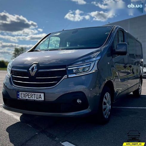 Renault Trafic 2019 - фото 7