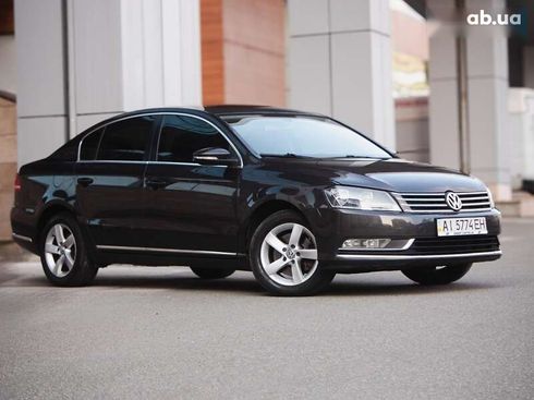 Volkswagen Passat 2011 - фото 2