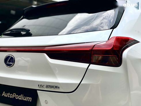 Lexus UX 2021 - фото 24