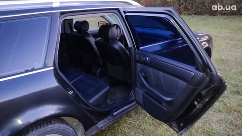 Audi A6 2002 черный - фото 2