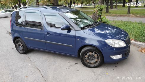 Skoda Roomster 2012 синий - фото 2