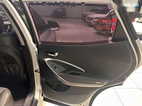 Hyundai Santa Fe 2017 - фото 22