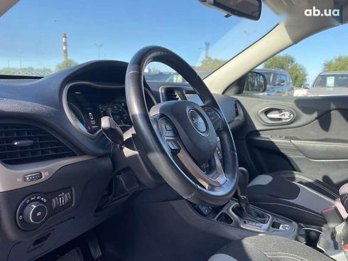 Jeep Cherokee 2016 - фото 11