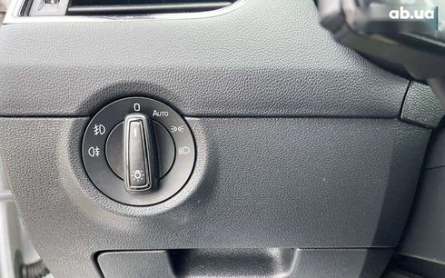 Skoda Octavia 2017 - фото 12