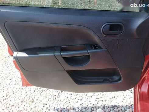 Ford Fiesta 2006 - фото 14