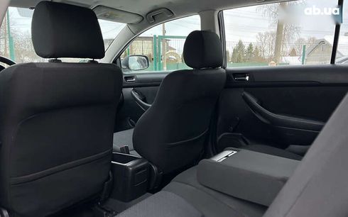 Toyota Avensis 2007 - фото 18