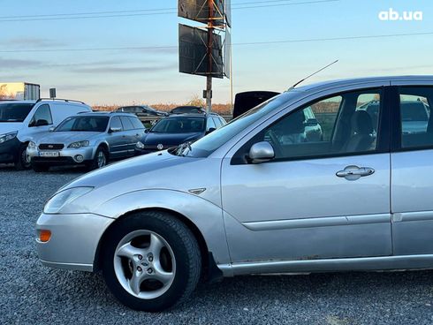 Ford Focus 2001 серый - фото 3