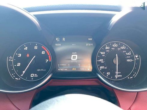 Alfa Romeo Giulia 2018 - фото 27
