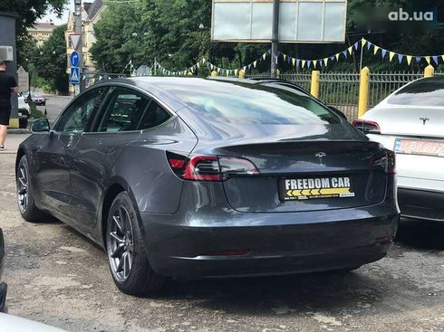 Tesla Model 3 2020 - фото 6