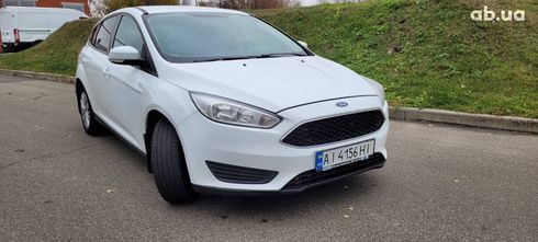 Ford Focus 2017 белый - фото 2