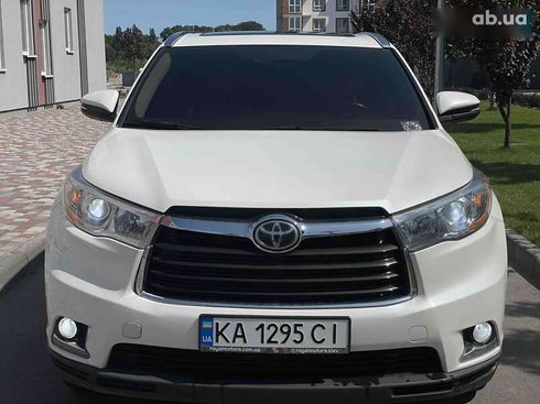 Toyota Highlander 2015 - фото 2