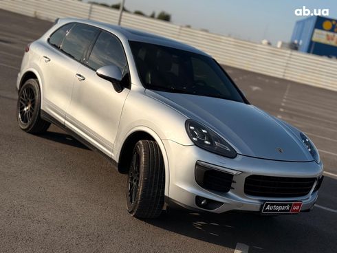 Porsche Cayenne 2016 серый - фото 12
