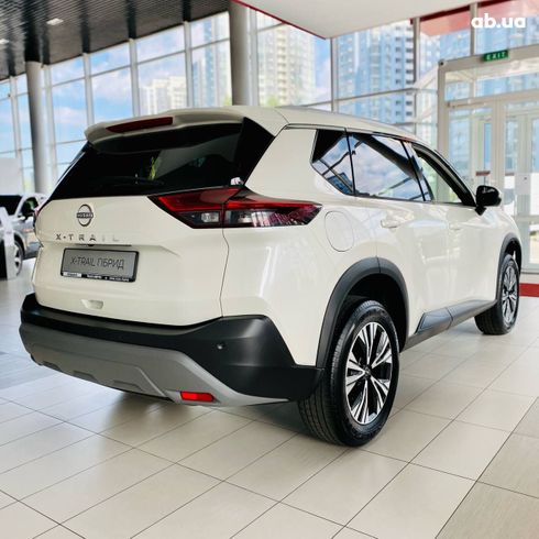 Nissan X-Trail 2022 белый - фото 4