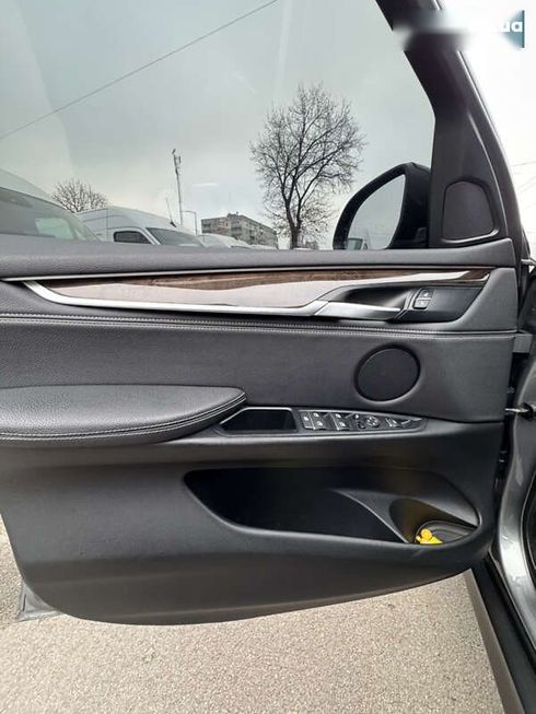 BMW X5 2016 - фото 15