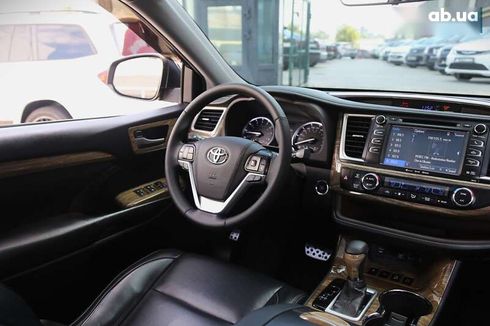 Toyota Highlander 2017 - фото 13