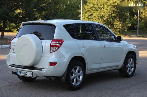 Toyota RAV4 2011 - фото 15