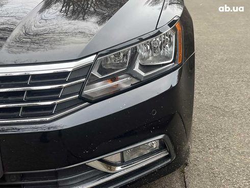 Volkswagen Passat 2018 черный - фото 4