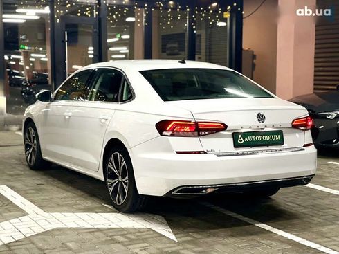 Volkswagen Passat 2020 - фото 12