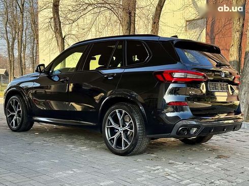 BMW X5 M 2021 - фото 21