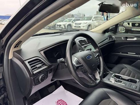Ford Fusion 2017 - фото 12