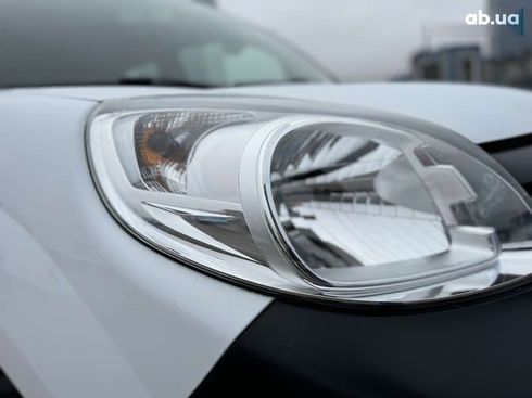 Renault Kangoo 2018 - фото 23