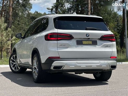 BMW X5 2020 - фото 25