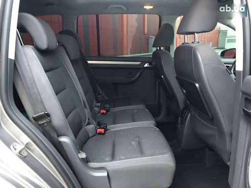 Volkswagen Touran 2010 - фото 9