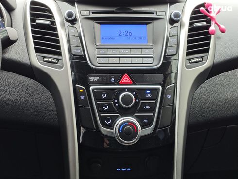 Hyundai i30 2013 белый - фото 18