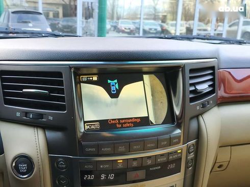 Lexus LX 2010 - фото 26
