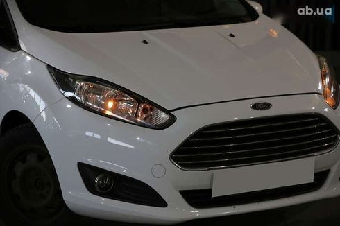 Ford Fiesta 2015 - фото 4