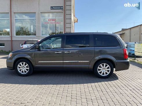 Chrysler town&country 2016 - фото 18