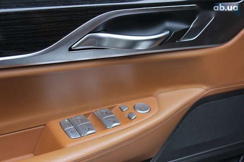BMW 7 серия 2015 - фото 26