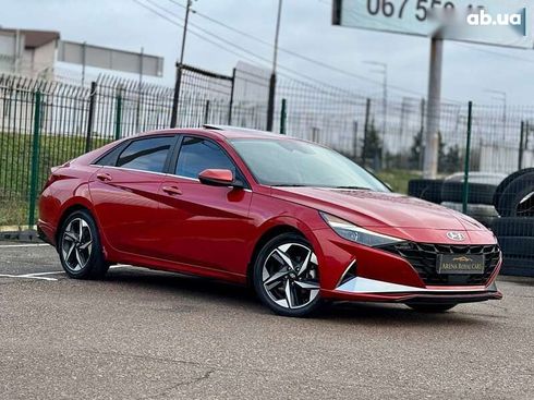 Hyundai Elantra 2022 - фото 3