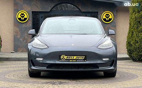 Tesla Model 3 2022 - фото 2