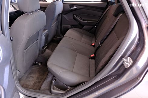 Ford Focus 2016 серый - фото 8