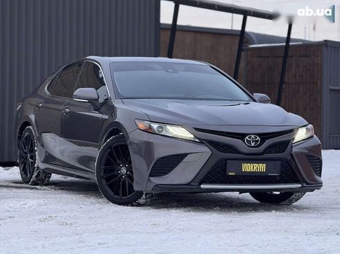 Toyota Camry 2022 - фото 7