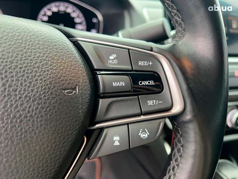 Honda Accord 2018 белый - фото 95