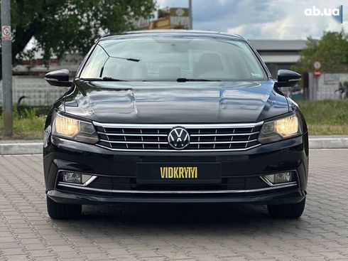 Volkswagen Passat 2018 - фото 4