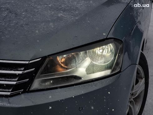 Volkswagen Passat 2013 серый - фото 4