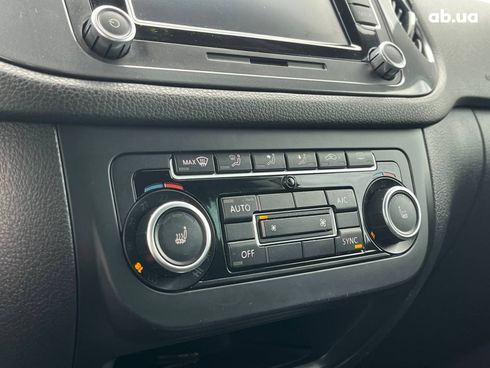 Volkswagen Tiguan 2014 бежевый - фото 35