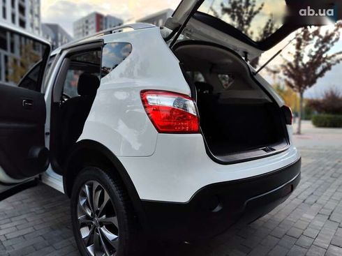 Nissan Qashqai 2012 - фото 15