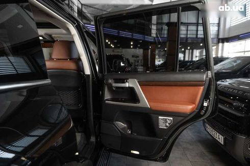 Toyota Land Cruiser 2018 - фото 30