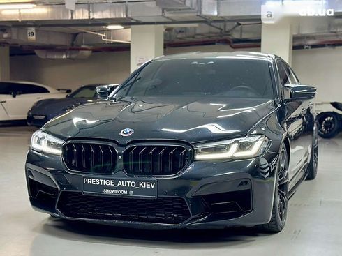 BMW M5 2018 - фото 6